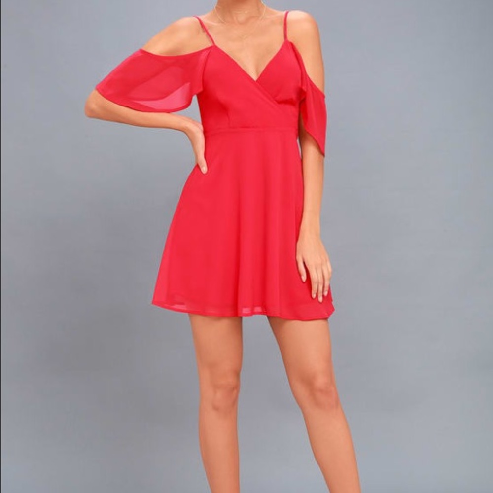 Lulu’s red dress